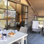 פארק נופש Paradu Ecovillage & מרינה די קסטנייטו קרדוצ'י