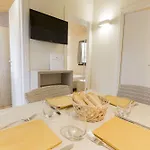 פארק נופש Paradu Ecovillage & מרינה די קסטנייטו קרדוצ'י