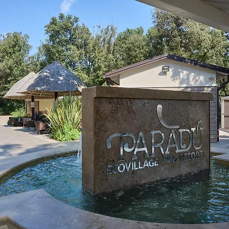 Paradu Ecovillage & פארק נופש מרינה די קסטנייטו קרדוצ'י