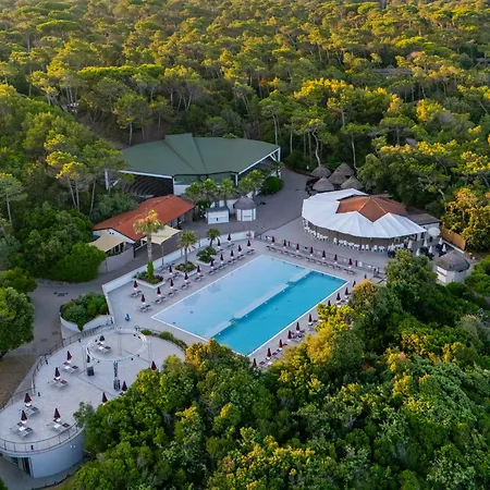Paradu Ecovillage & *