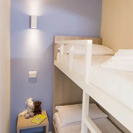Prázdninový areál Paradu Ecovillage & *