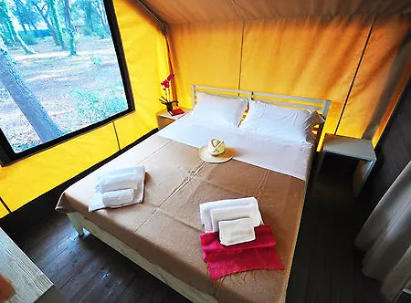 Paradu Ecovillage & *